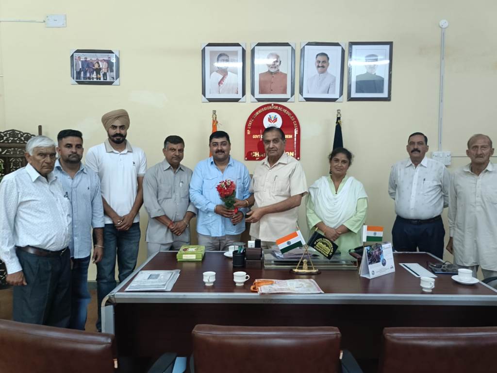 Akhil Agnihotri Calls on State SC Commission Chairman and Former Minister Kuldeep Kumar